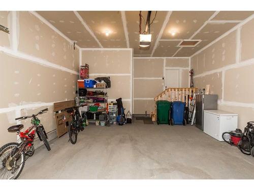 4631 26 Avenue South, Lethbridge, AB - Indoor Photo Showing Garage