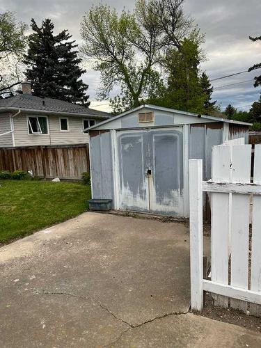 409 23 Street South, Lethbridge, AB - Outdoor