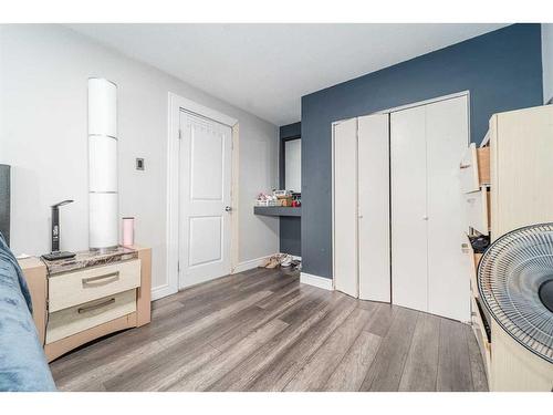 1317 8 Street North, Lethbridge, AB - Indoor Photo Showing Bedroom
