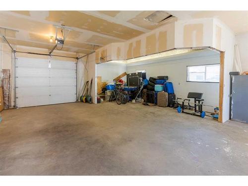 1317 8 Street North, Lethbridge, AB - Indoor Photo Showing Garage