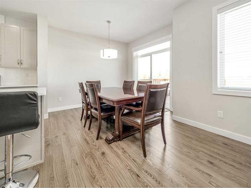 245 Crocus Terrace West, Lethbridge, AB - Indoor Photo Showing Dining Room