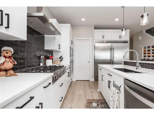 1290 Pacific Circle West, Lethbridge, AB - Indoor Photo Showing Kitchen With Stainless Steel Kitchen With Upgraded Kitchen