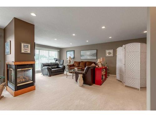 13-990 Scenic Drive South, Lethbridge, AB - Indoor With Fireplace