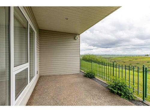 13-990 Scenic Drive South, Lethbridge, AB - Outdoor With Deck Patio Veranda With Exterior