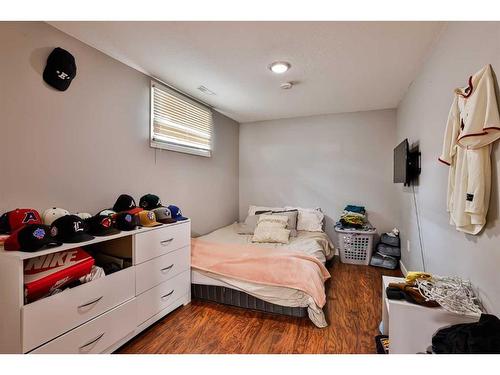 2406 12 Avenue South, Lethbridge, AB - Indoor Photo Showing Bedroom