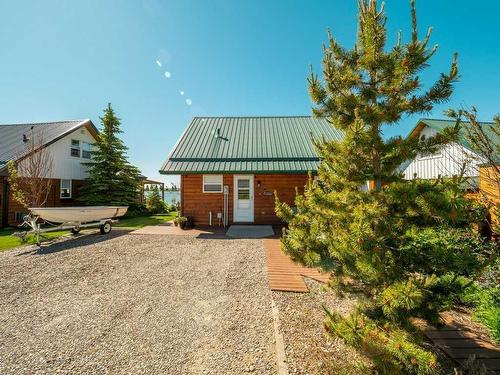 16 Mountain Vista Estates Drive, Hill Spring, AB - Outdoor