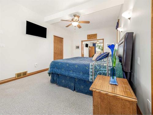 214 21 Street, Fort Macleod, AB - Indoor Photo Showing Bedroom