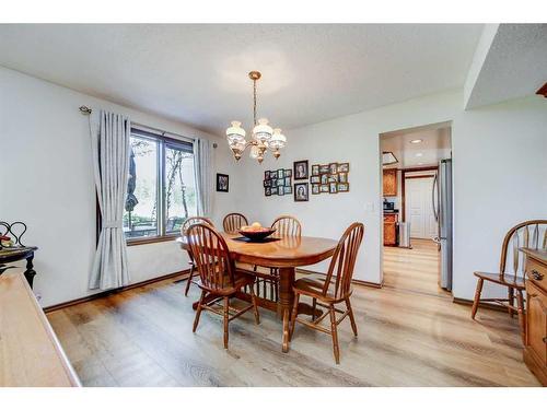 626 1 Avenue, Beaver Mines, AB - Indoor Photo Showing Dining Room