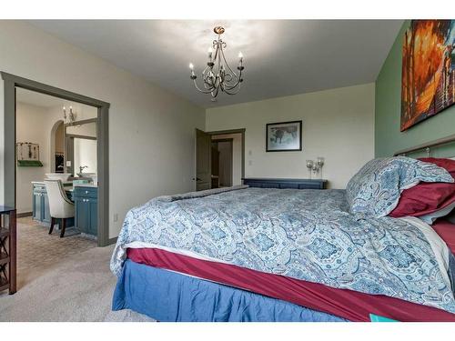 9-94027 Highway 843, Rural Lethbridge County, AB - Indoor Photo Showing Bedroom