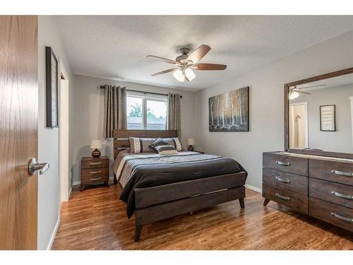 12 Fairway Crescent, Foremost, AB - Indoor Photo Showing Bedroom