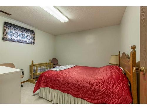 12 Fairway Crescent, Foremost, AB - Indoor Photo Showing Bedroom