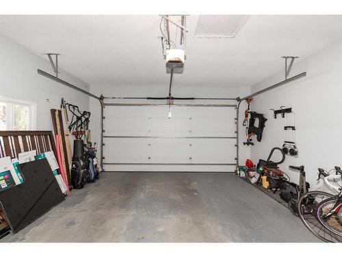 30 Heritage Crescent West, Lethbridge, AB - Indoor Photo Showing Garage