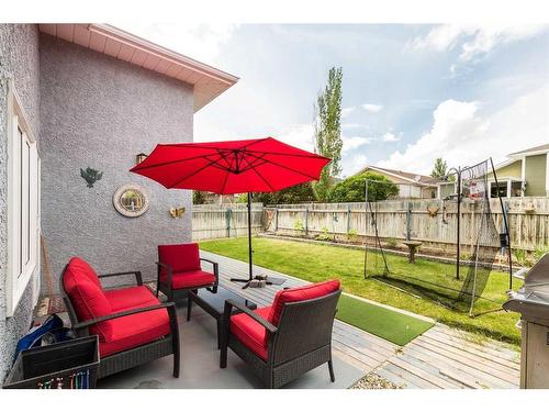 30 Heritage Crescent West, Lethbridge, AB - Outdoor With Deck Patio Veranda With Exterior