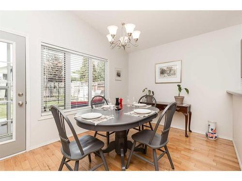 30 Heritage Crescent West, Lethbridge, AB - Indoor Photo Showing Dining Room