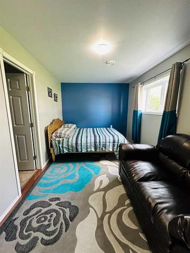 153006 Twp Rd 110, Rural Taber, M.D. Of, AB - Indoor Photo Showing Bedroom