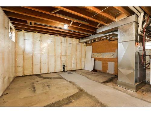 1022 14 Street North, Lethbridge, AB - Indoor Photo Showing Basement