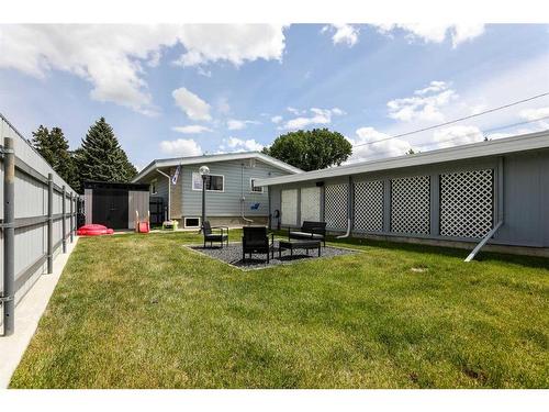 1022 14 Street North, Lethbridge, AB - Outdoor With Exterior