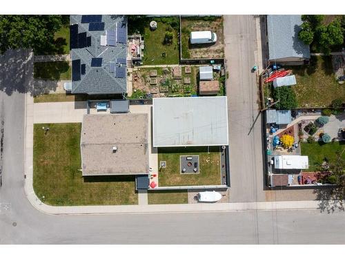 1022 14 Street North, Lethbridge, AB - 