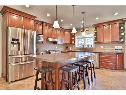 122 1 Avenue, Stirling, AB - Indoor Photo Showing Kitchen With Upgraded Kitchen