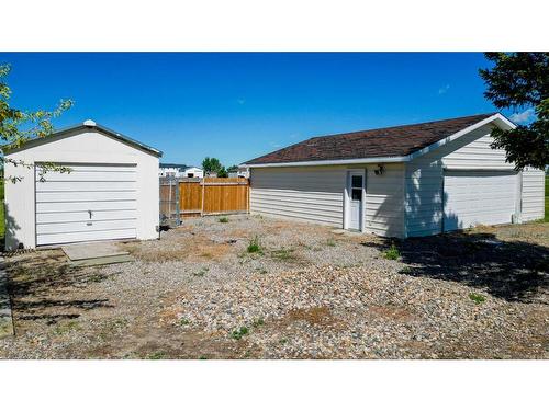 122 1 Avenue, Stirling, AB - Outdoor With Exterior