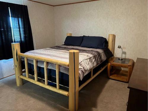 2314 Twp Rd 6-5, Rural Pincher Creek No. 9, M.D. Of, AB - Indoor Photo Showing Bedroom