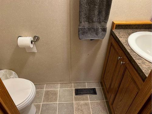 2314 Twp Rd 6-5, Rural Pincher Creek No. 9, M.D. Of, AB - Indoor Photo Showing Bathroom
