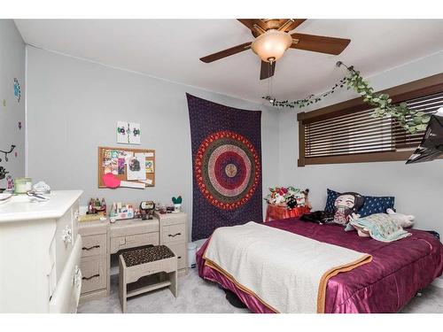 2510 14 Avenue South, Lethbridge, AB - Indoor Photo Showing Bedroom