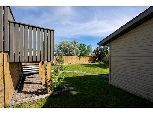 382 Heritage Boulevard West, Lethbridge, AB - Outdoor With Exterior