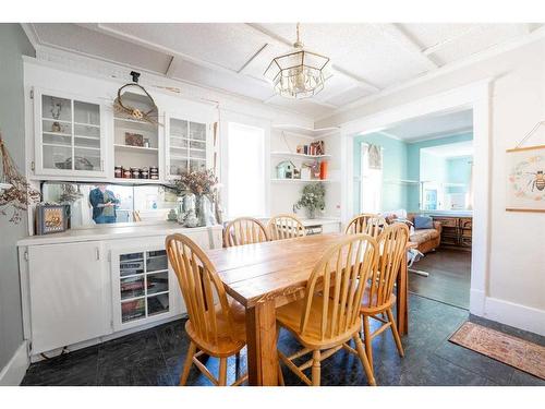 347 18 Street, Fort Macleod, AB - Indoor Photo Showing Dining Room