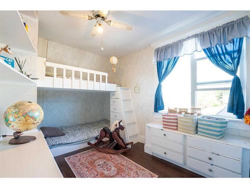 347 18 Street, Fort Macleod, AB - Indoor Photo Showing Bedroom