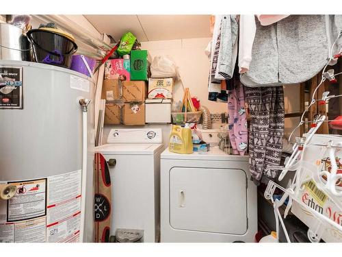 96 Chilcotin Road West, Lethbridge, AB - Indoor Photo Showing Laundry Room