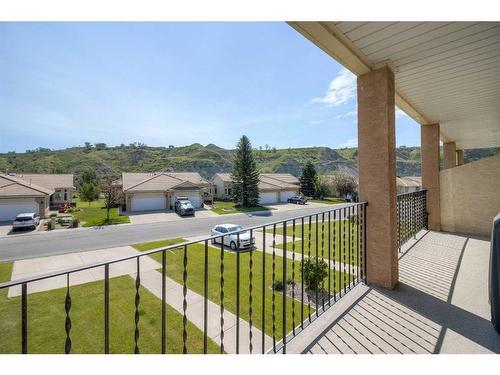 6-6 Canyon Court West, Lethbridge, AB - Outdoor With Balcony With Exterior