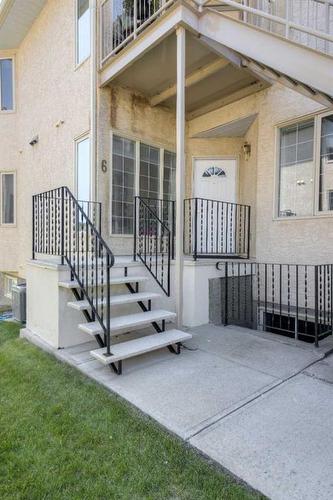 6-6 Canyon Court West, Lethbridge, AB - Outdoor With Balcony