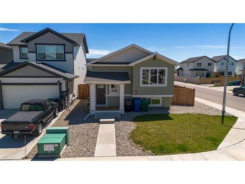 643 Moonlight Lane West, Lethbridge, AB - Outdoor With Facade