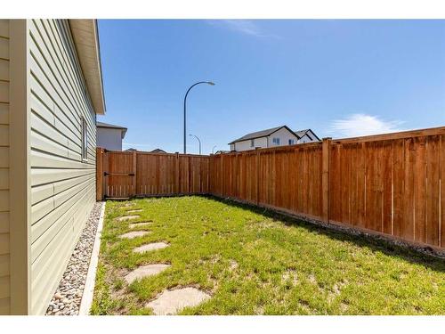 643 Moonlight Lane West, Lethbridge, AB - Outdoor