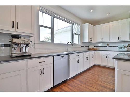 52 Cobblestone Lane, Raymond, AB - Indoor Photo Showing Kitchen