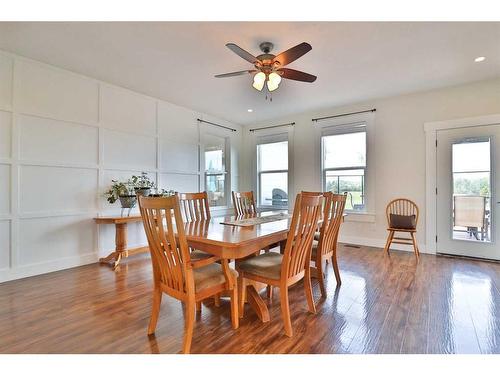 52 Cobblestone Lane, Raymond, AB - Indoor Photo Showing Dining Room