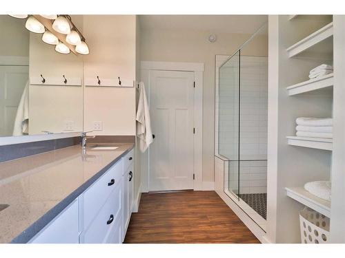 52 Cobblestone Lane, Raymond, AB - Indoor Photo Showing Bathroom