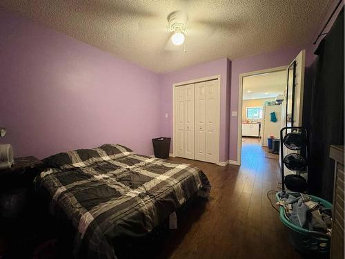 1838 7 Avenue North, Lethbridge, AB - Indoor Photo Showing Bedroom