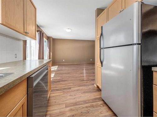 895 Kettles Street, Pincher Creek, AB - Indoor Photo Showing Kitchen