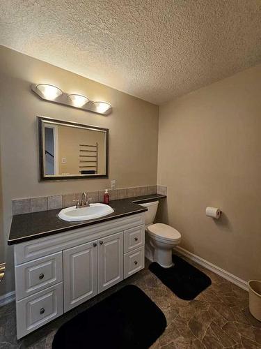 61034 Twp Rd 18-5, Rural Warner No. 5, County Of, AB - Indoor Photo Showing Bathroom