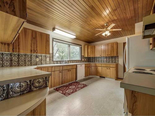 4604 53 Ave., Taber, AB - Indoor Photo Showing Kitchen