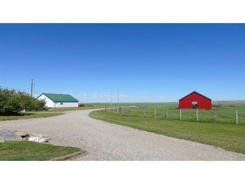 71040 Rge Rd 255, Fort Macleod, AB - Outdoor