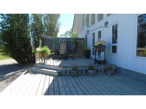 71040 Rge Rd 255, Fort Macleod, AB - Outdoor With Deck Patio Veranda