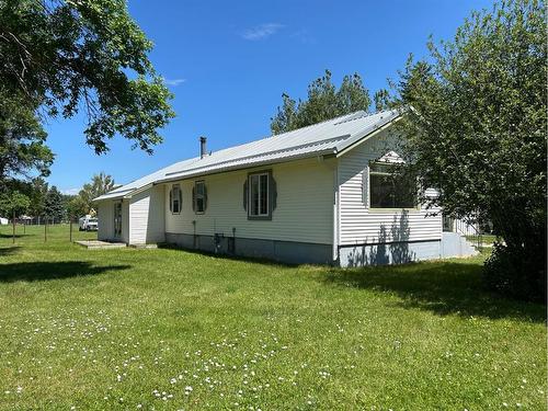 249 E 1 Avenue South, Magrath, AB - Outdoor