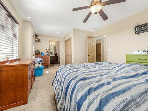 1016 Livingston Way, Pincher Creek, AB - Indoor Photo Showing Bedroom