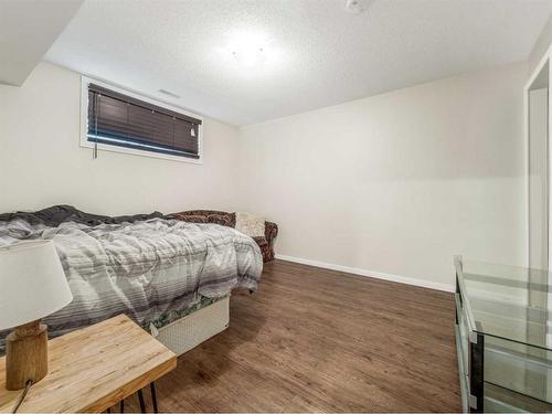1016 Livingston Way, Pincher Creek, AB - Indoor Photo Showing Bedroom