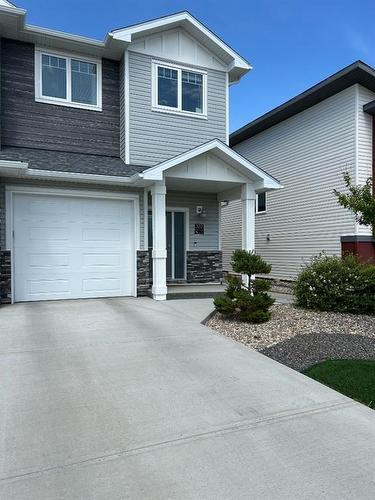 332 Crocus Terrace West, Lethbridge, AB - Outdoor With Facade