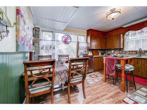 121 Centre Avenue, Milk River, AB - Indoor Photo Showing Dining Room