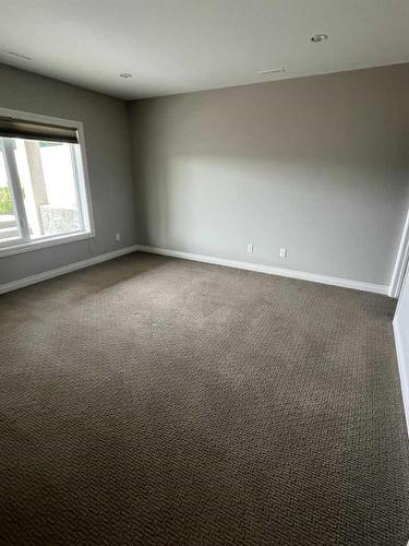 72 Sixmile Road South, Lethbridge, AB - Indoor Photo Showing Other Room